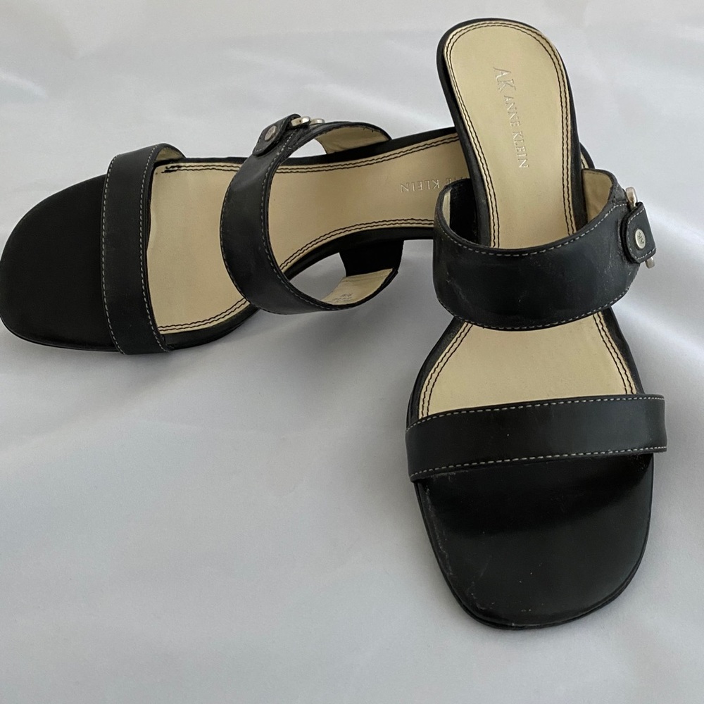 Anne Klein Strappy Sandal size 9.5